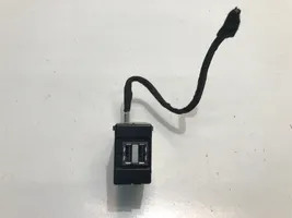 Volvo XC40 Connecteur/prise USB 31407038