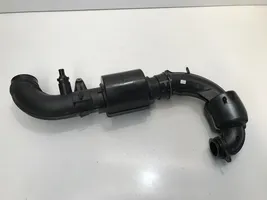 Volvo XC40 Część rury dolotu powietrza 32222141