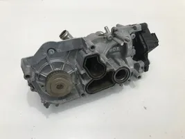 Volkswagen Golf VIII Pompe de circulation d'eau 05E121117A