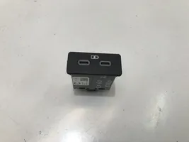 Mazda CX-60 Connecteur/prise USB KA331