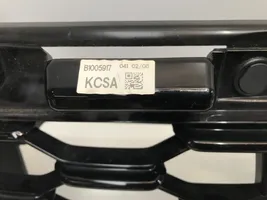 Mazda CX-60 Etupuskurin ylempi jäähdytinsäleikkö KPE650711