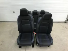 Nissan Qashqai J12 Set sedili 