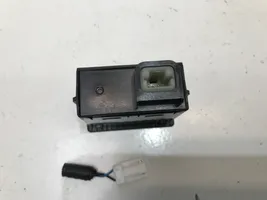 Nissan Qashqai J12 Gniazdo / Złącze USB 253316UA0