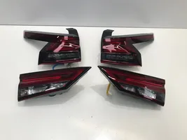 Nissan Qashqai J12 Set feux arrière / postérieurs 