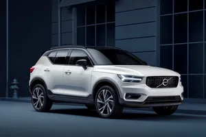 Volvo XC40 Portiera anteriore 