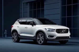 Volvo XC40 Ohjauspyörän pylvään verhoilu 31442536