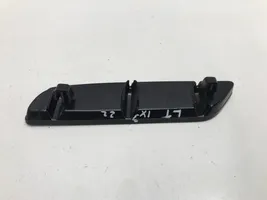 BMW iX3 G08 Rivestimento della parte inferiore del paraurti posteriore 8081887