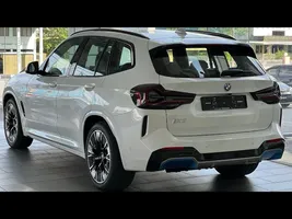 BMW iX3 G08 Pannello laterale anteriore 