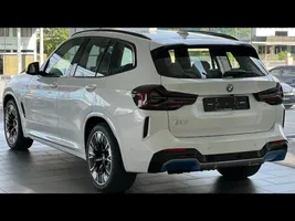 BMW iX3 G08 Kynnys 