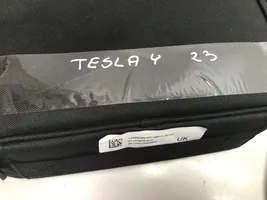 Tesla Model Y Sähköauton latauskaapeli 112125400G