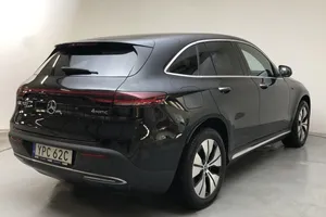 Mercedes-Benz EQC Takakulmapaneeli 