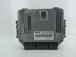 Renault Megane III Calculateur moteur ECU 237100055R