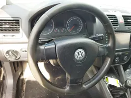 Volkswagen Golf V Ohjauspyörä 