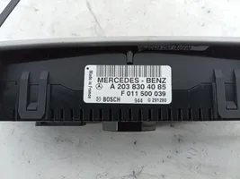 Mercedes-Benz C AMG W203 Climate control unit A2038304085