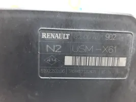 Renault Kangoo II Ramka / Moduł bezpieczników 8200451902