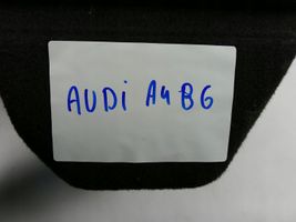Audi A4 S4 B6 8E 8H Boczek / Tapicerka / bagażnika 8E5867975A