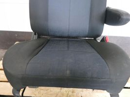 Mazda MPV II LW Fotel przedni pasażera 