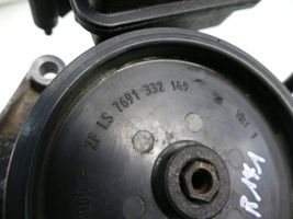 Mercedes-Benz SLK R171 Ohjaustehostimen pumppu 0054661601