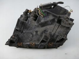 Audi A8 S8 D2 4D Lampa przednia 1305235231