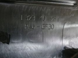Mazda 626 Couvercle cache moteur L323102F1