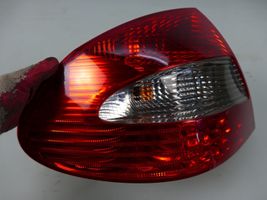 Mercedes-Benz CLK A209 C209 Lampa tylna A2098201564