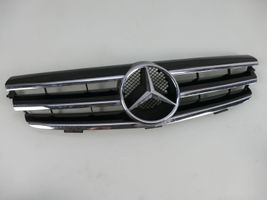 Mercedes-Benz CLK A209 C209 Priekšējais režģis A2098800223