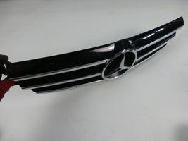 Mercedes-Benz CLK A209 C209 Передняя решётка A2098800223