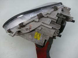 Mercedes-Benz SLK R170 Lampa przednia A1708202661