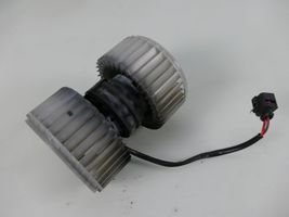 Audi A8 S8 D3 4E Ventola riscaldamento/ventilatore abitacolo 0130111047