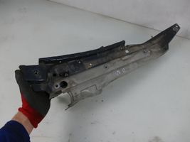 Audi Q7 4L Supporto di montaggio del parafango 4L0805157B