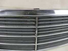 Mercedes-Benz S W140 Grotelės priekinės 1408800485