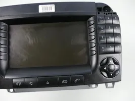 Mercedes-Benz S W220 Radio/CD/DVD/GPS-pääyksikkö A2208703389