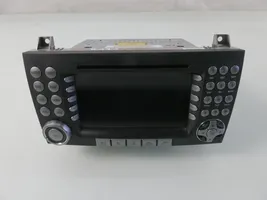 Mercedes-Benz SLK R171 Unité principale radio / CD / DVD / GPS A1718201097