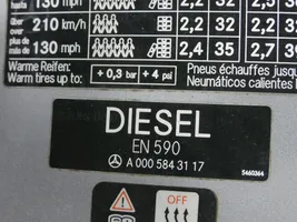Mercedes-Benz S W220 Degvielas tvertnes vāciņš A0005843117