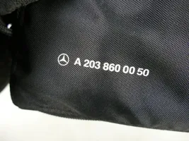 Mercedes-Benz C W203 Ensiapupakkaus A2038600050