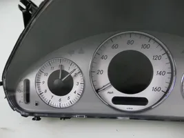 Mercedes-Benz E AMG W211 Speedometer (instrument cluster) A2115406548