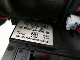 Mercedes-Benz E AMG W211 Module de fusibles 2115457701