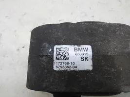 BMW i3 Vaihdelaatikon kannake 6793362