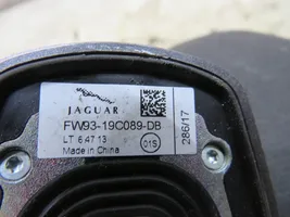 Jaguar XE Radion antenni 