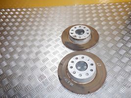 Volkswagen Golf VII Rear brake disc 