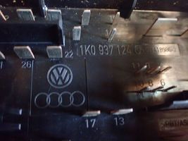 Volkswagen PASSAT CC Module de fusibles 1K0937124Q
