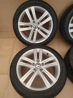 Volkswagen Jetta VI R17 alloy rim 