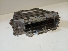 Audi 80 90 S2 B4 Dzinēja vadības bloks 028906021D