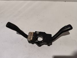 Volkswagen Golf IV Leva/interruttore dell’indicatore di direzione e tergicristallo 8L0953513