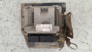 Opel Zafira B Dzinēja vadības bloks 0281013593