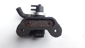 Opel Insignia A Vacuum valve 68201