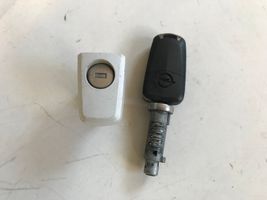 Opel Astra J Ignition key/card 