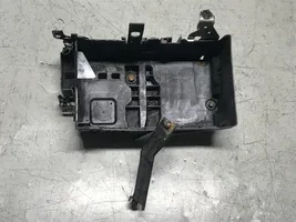 Opel Zafira C Battery tray 13354420