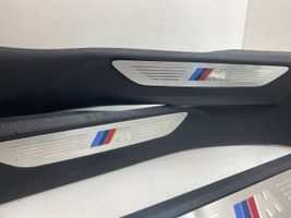 BMW X5 F15 Aizmugurējā sliekšņa dekoratīvā apdare (iekšējā) 51437284577