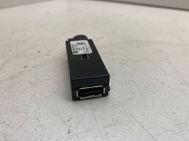 Skoda Octavia Mk3 (5E) Connecteur/prise USB 5Q0035726C